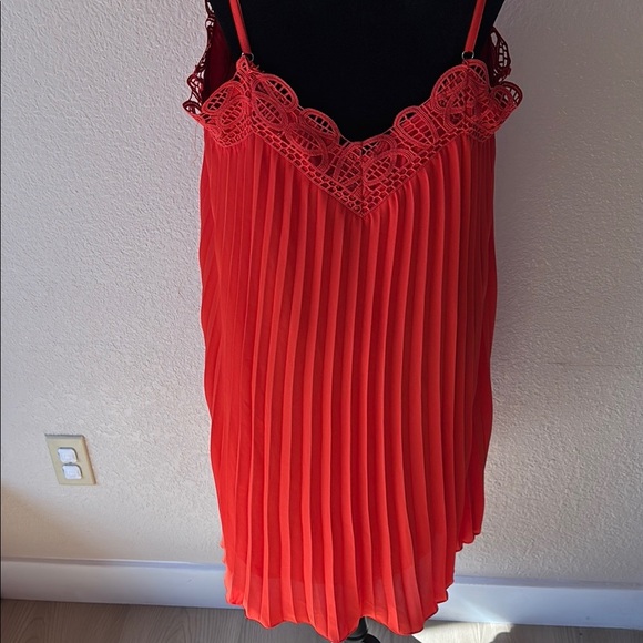 Gianni Bini Bright Red Floral Pleated Lace Trim Cami Dress 0082 - Picture 8 of 10